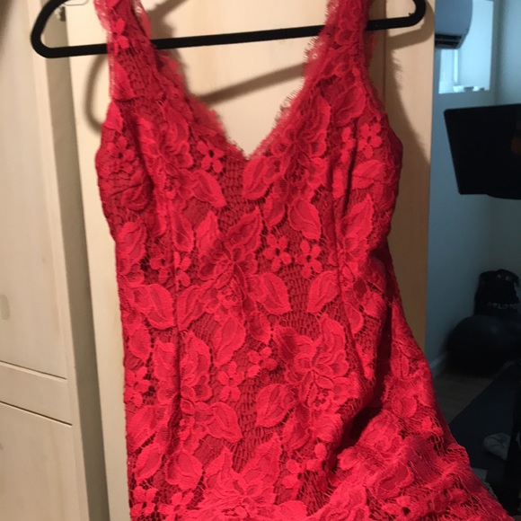 Adrianna Papell - Picture 3 of 3